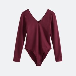 Nine Britton Nahalia V Neck Ribbed Knit Bodysuit